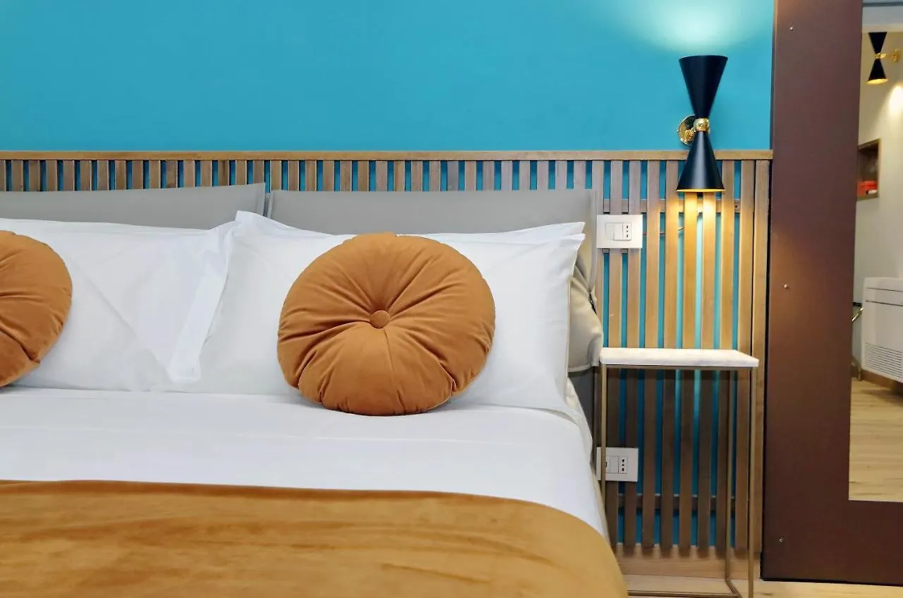 Charming Suites Navona Rome 0*,
