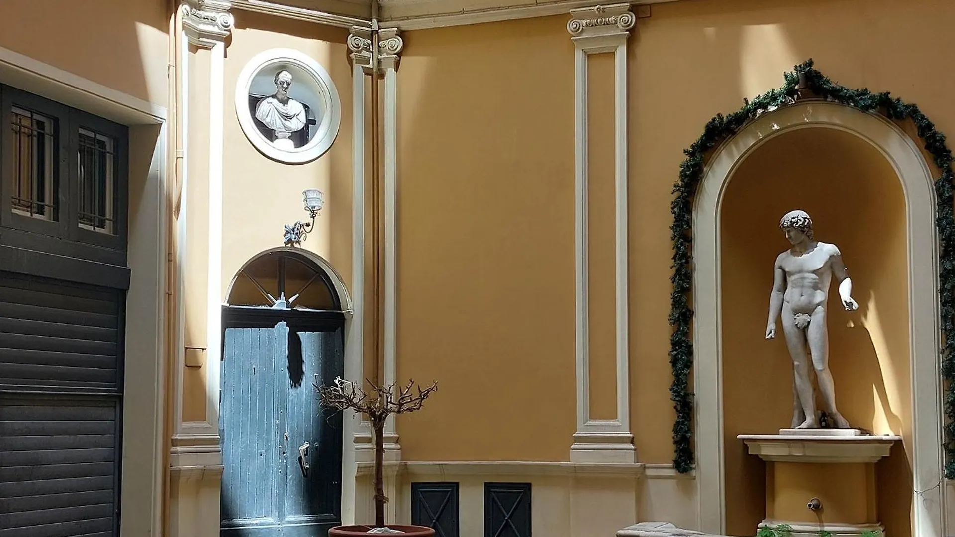 Charming Suites Navona Rome 0*,